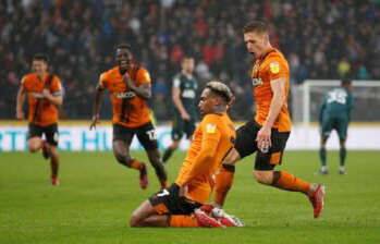 Darren Moore - Lee Gregory - “Ease the burden on Lee Gregory” – Sheffield Wednesday linked with Hull deal: The verdict - msn.com -  Hull - county Lee - county Gregory