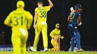 SL vs Aus: Josh Hazlewood Takes 3 Wickets In An Over Against Sri Lanka In 1st T20I, Twitter Can't Keep Calm