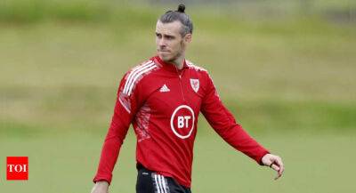Robert Page - Bale must be handled with care, says Wales boss Page - timesofindia.indiatimes.com - Qatar - Ukraine - Spain - Usa - county Page