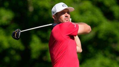 DeChambeau feeling good about his hand, not so much his game