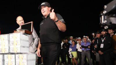Phil Mickelson denies lucrative LIV move down to gambling issues