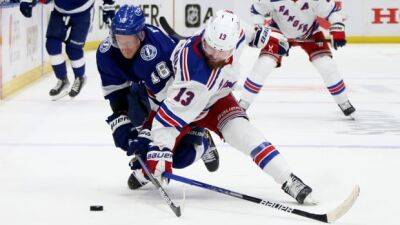 Lightning cruise past Rangers to even Eastern Conference final