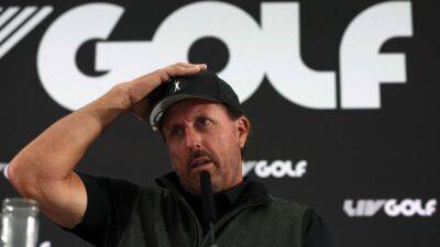 Mickelson says he won't quit PGA Tour ahead of LIV Golf opener