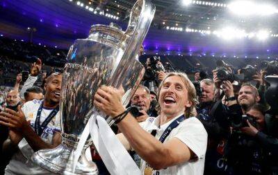 Luka Modric - Luka Modric signs Real Madrid extension - beinsports.com - Croatia