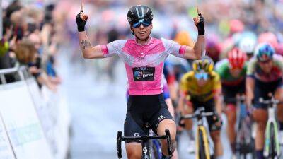 Lorena Wiebes - Lorena Wiebes dominates sprint again on Stage 3 at Women’s Tour to take overall lead - eurosport.com - Norway - county Gloucester