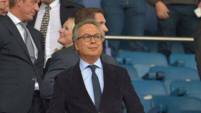 Everton owner apologises for 'mistakes' after woeful season
