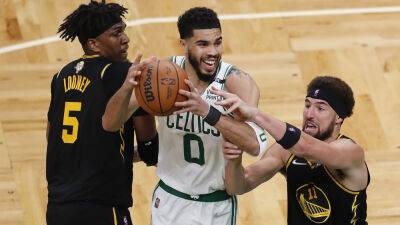 Jayson Tatum - Jaylen Brown - Klay Thompson - Celtics - NBA Finals 2022: Celtics trio hold off Warriors for Game 3 win, take 2-1 series lead - foxnews.com -  Boston