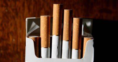Legal age for buying cigarettes should rise by a year every year, report states - manchestereveningnews.co.uk -  Exeter