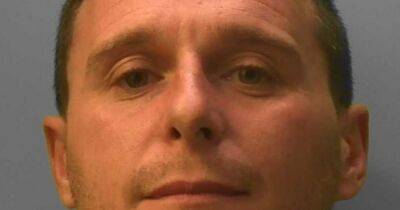 A ‘most wanted’ fugitive known as ‘Scouse Carlos’ chased man into shop and stabbed him in head - manchestereveningnews.co.uk -  Brighton