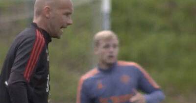 What Mitchell van der Gaag said to Donny van de Beek in Manchester United training