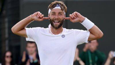 Wimbledon day four: British trio provide home joy while top seeds both march on