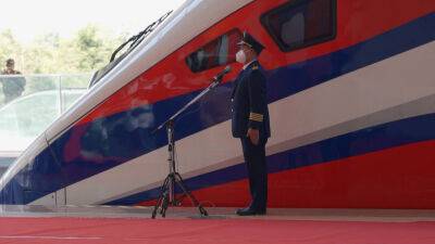 Between Laos and China, a thriving border (4/4)