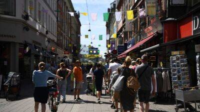 The 'sound of summer': Fans flock to Copenhagen to witness Tour de France start