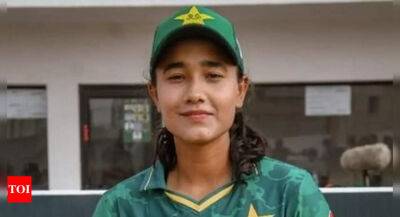 Tuba Hassan earns PCB women's central contract for 2022-23