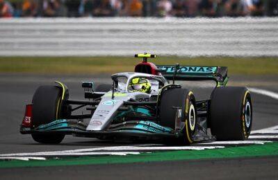 Max Verstappen - Lewis Hamilton - Carlos Sainz - Nelson Piquet - Hamilton 2nd fastest around Silverstone as Mercedes' upgrades seem to do the trick - news24.com - Britain - Brazil