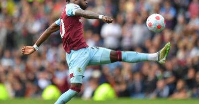Leicester City tipped to sign 13 players including surprise Aston Villa duo