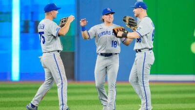 Kansas City Royals, with 10 unvaccinated players absent, beat Toronto Blue Jays