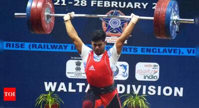 Weightlifter Achinta Sheuli is set for debut at CWG 2022 - timesofindia.indiatimes.com - India