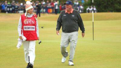 Open Championship 2022: Mark Calcavecchia slips on Swilcan Bridge, snubbed by wife on 18th after final round