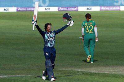 Kapp blitz in vain as Dunkley ton steers England to ODI series win