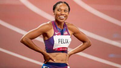 Allyson Felix caps track career with 30th medal, bronze in world champs mixed relay
