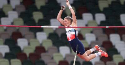 Holly Bradshaw crashes to earth from her Olympic high at World Championships
