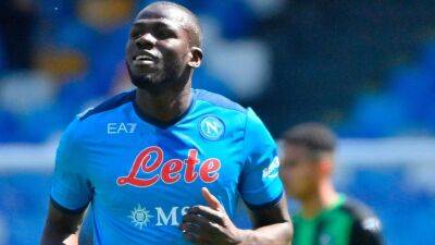Kalidou Koulibaly signs four-year deal with 'big team' Chelsea