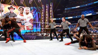 SmackDown results: Jeff Jarrett enters tag team fray as ref for SummerSlam showdown