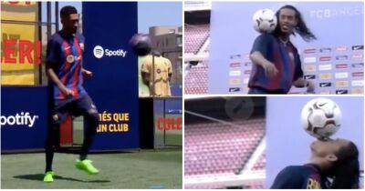 Joan Laporta - Raphinha's skills in Barcelona presentation were nothing compared to Ronaldinho's - givemesport.com