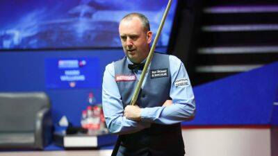 Mark Williams makes stunning clearance to beat Liam Highfield in final frame and book place in European Masters