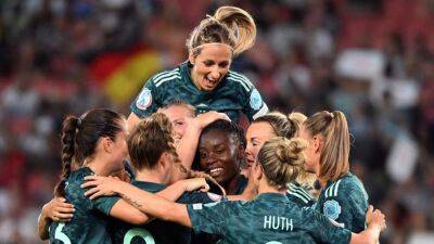 Finland 0-3 Germany: Sophia Kleinherne, Alex Popp and Nicole Anyomi all score to secure Germans third win in a row