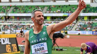 Barr into World semis after brilliant 400m hurdle run