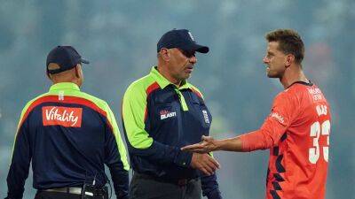 Nathan Ellis - Richard Gleeson - Tom Hartley - Lancashire’s Dane Vilas questions umpires’ hastiness to annouce dead ball - bt.com