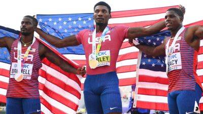 Fred Kerley - 'We did it': Fred Kerley leads first American sweep of 100 meters at world championships in 31 years - espn.com - Usa -  Tokyo - state Oregon - Jamaica - county Mitchell