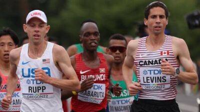 Cam Levins shatters Canadian men's marathon record in 4th-place finish at worlds