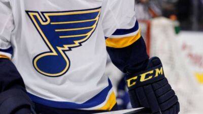 Blues sign Mikkola to one-year contract extension