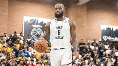 LeBron James declares himself 100% healthy after dropping 42 at Drew League - nbcsports.com