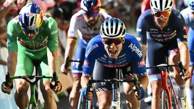 Tour de France: Belgium’s Jasper Philipsen wins stage 15, Vingegaard retains lead despite crash