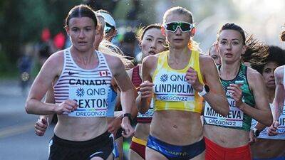 In national team debut, Sexton places 13th to top Canadian women in world marathon