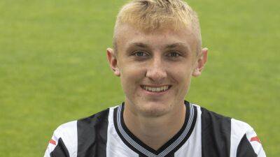 Dylan Reid rebuffs Celtic interest to stay at St Mirren