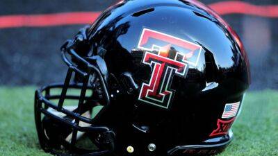 Texas Tech Red Raiders football players to receive 1-year, $25K NIL contracts from the Matador Club - espn.com - state Texas - county Campbell