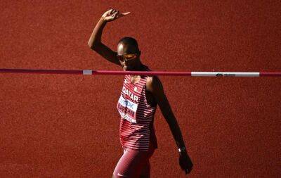 Qatar's Barshim claims third world title in men's high jump - beinsports.com - Qatar - Ukraine - Italy -  Tokyo - South Korea