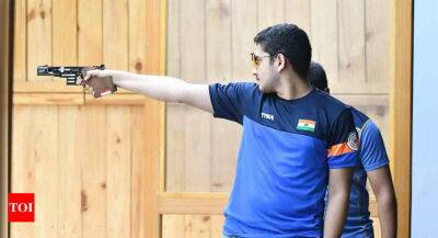 Anish Bhanwala, Rhythm Sangwan win bronze in Changwon Shooting World Cup - timesofindia.indiatimes.com - Czech Republic - India -  Sangwan