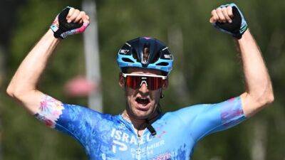 Hugo Houle - Hugo Houle becomes 1st Canadian to win prestigious Tour de France stage since 1988 - cbc.ca - France