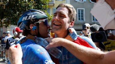 Hugo Houle - Jonas Vingegaard - Canadian Houle wins Stage 16 of Tour de France - tsn.ca - France - Denmark - Canada - Israel - county Woods