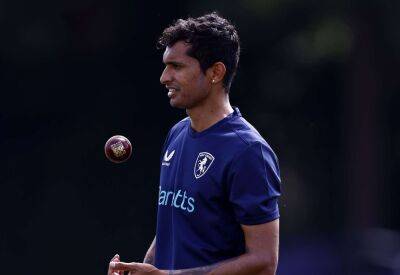 Matt Henry - Kent Cricket - Navdeep Saini leads fightback after Kent bowled out for 165 on day one of their County Championship match at Warwickshire - kentonline.co.uk - India - Jordan