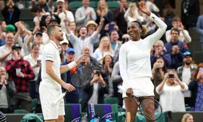 Venus Williams and Jamie Murray look the part in giddy first-round victory
