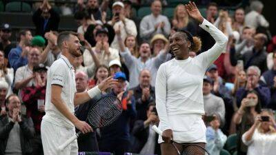Harmony Tan - Jamie Murray - Venus Williams - Michael Venus - Venus Williams pairs with Jamie Murray for mixed doubles win after 'last minute' Wimbledon entry - espn.com