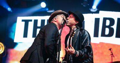 The Libertines bring back 'the good old days' of early noughties indie to Castlefield Bowl with triumphant Up the Bracket anniversary show