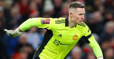 Dean Henderson joins Nottingham Forest on loan as Manchester United strike wage agreement